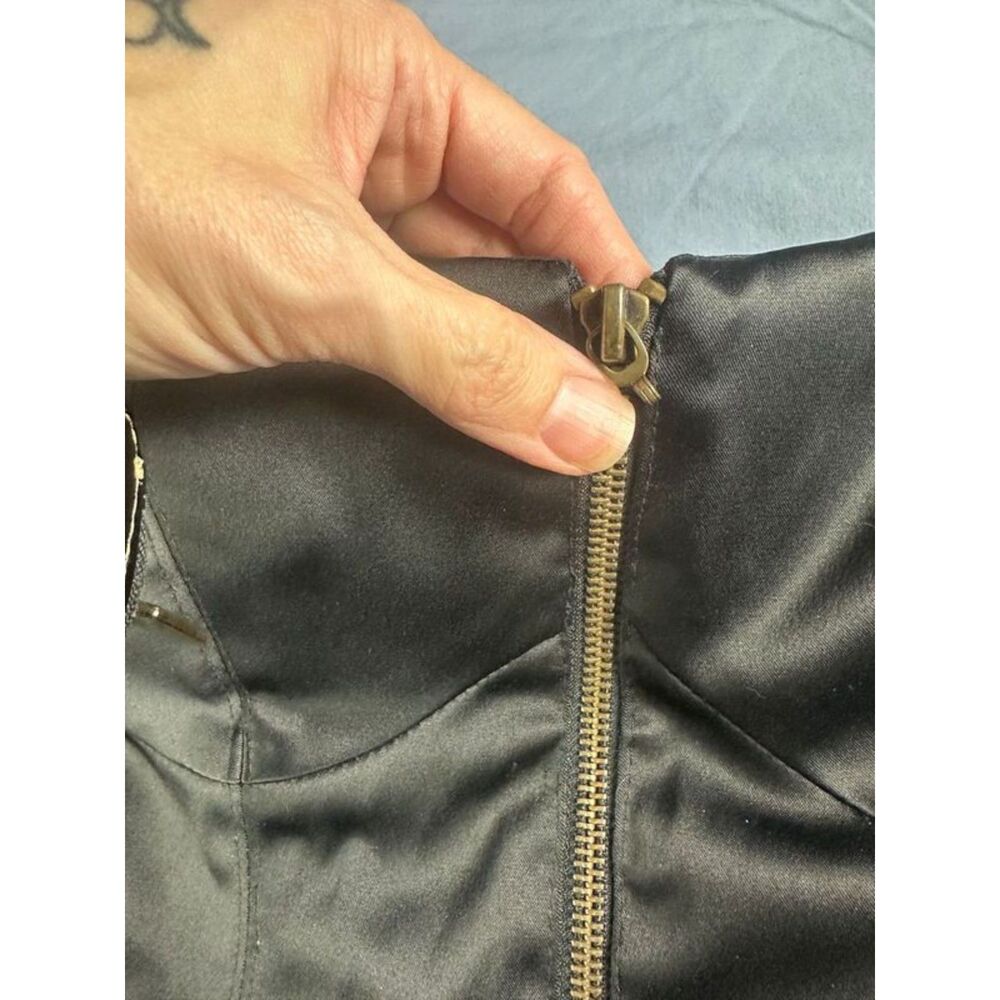 Betsey Johnson Zip Front Peplum Satin Corset Top Size 0 zipper pull missing - Picture 3 of 9
